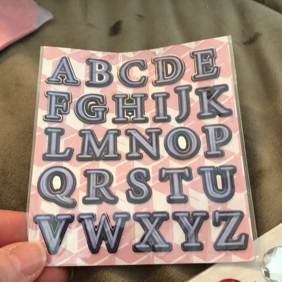 NWT ESTÉE LAUDER MAKE UP BUNDLE - Picture 9 of 10